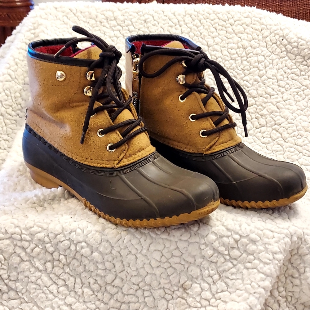 Tommy Hilfiger Roan Women's Duck Rain Boots w/ Side Zip & Lace Front Bro…